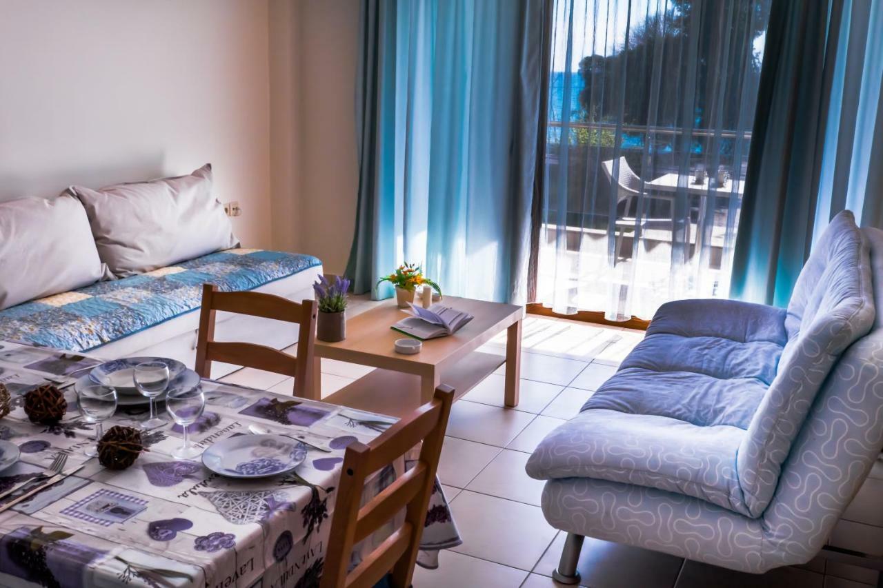 Elia Apartments - Nea Triglia Beach ネア・プラギア エクステリア 写真