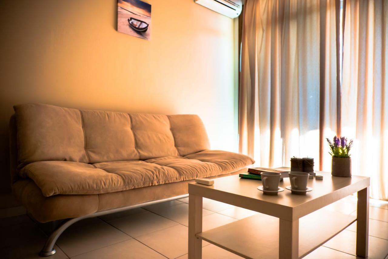 Elia Apartments - Nea Triglia Beach ネア・プラギア エクステリア 写真