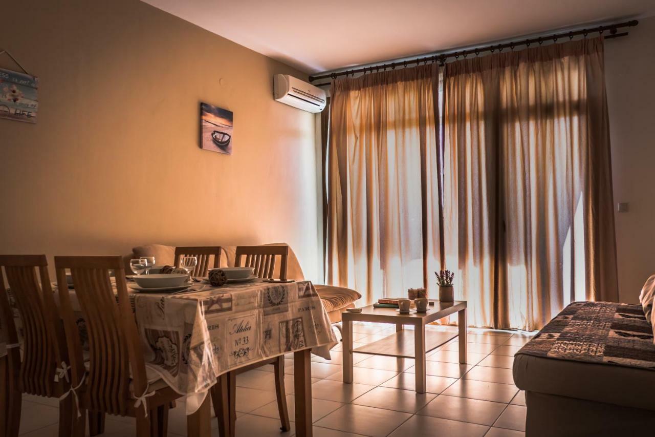 Elia Apartments - Nea Triglia Beach ネア・プラギア エクステリア 写真